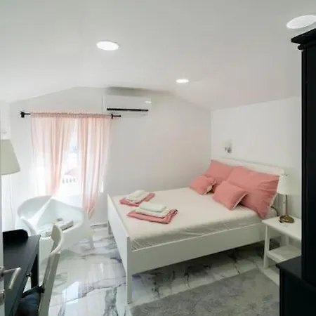 Enjoy The Silence In Old Private Penthouse Appartement