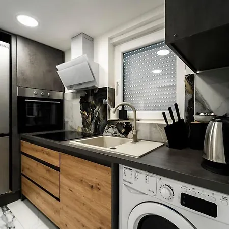 Enjoy The Silence In Old Private Penthouse Appartement *