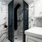 アパート Enjoy The Silence In Old Private Penthouse *