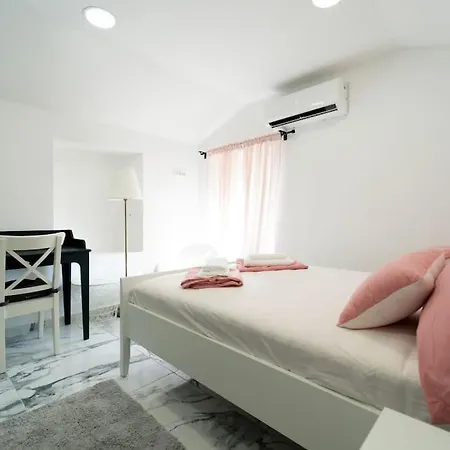 Enjoy The Silence In Old Private Penthouse * Zadar