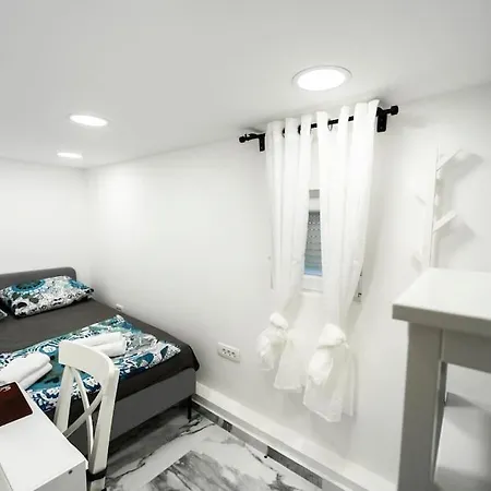 Enjoy The Silence In Old Private Penthouse Appartement Zadar