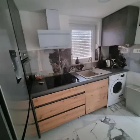 Appartement Enjoy The Silence In Old Private Penthouse Zadar