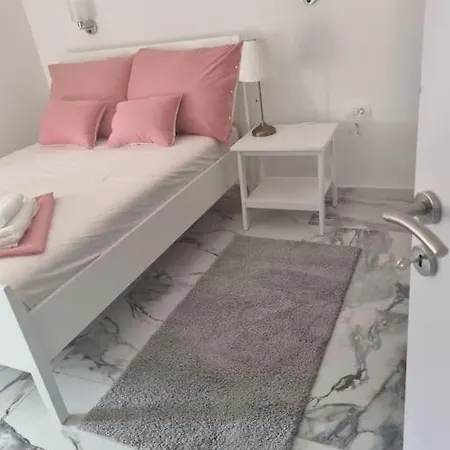 Enjoy The Silence In Old Private Penthouse *