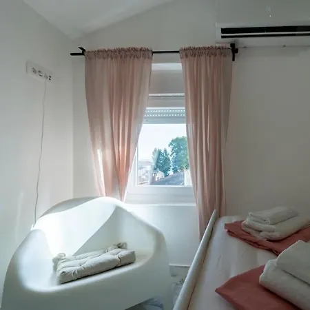 Διαμέρισμα Enjoy The Silence In Old Private Penthouse